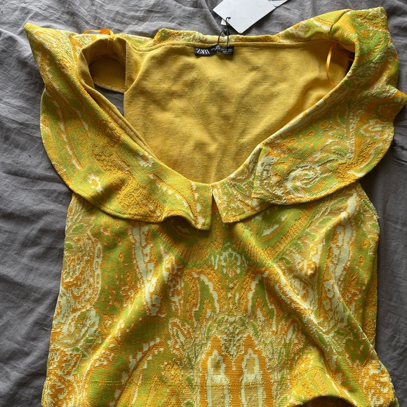 Zara Yellow Patterned Women's Top - Picture 2 of 4